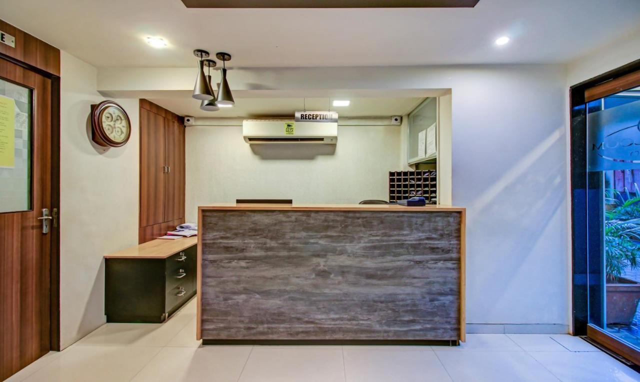 Treebo Lake Bloom Powai Mumbai Exterior photo